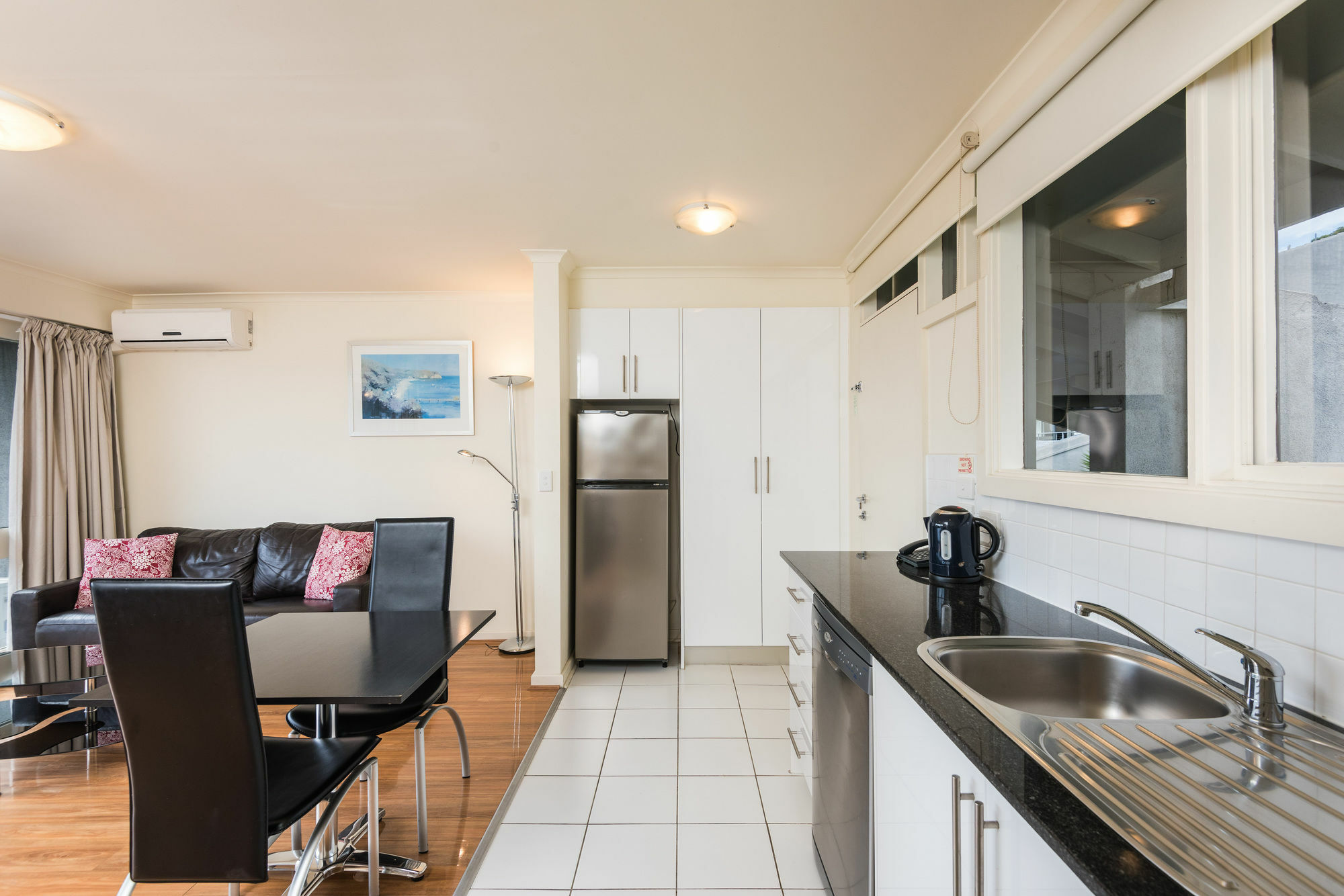 Horizon Holiday Apartments Нарума Екстериор снимка