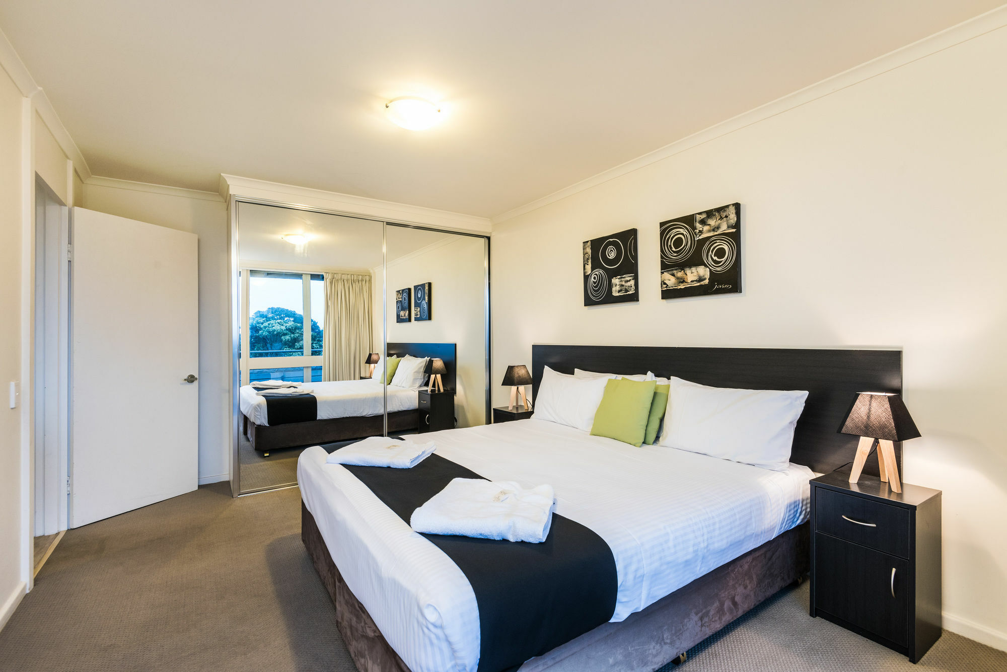 Horizon Holiday Apartments Нарума Екстериор снимка